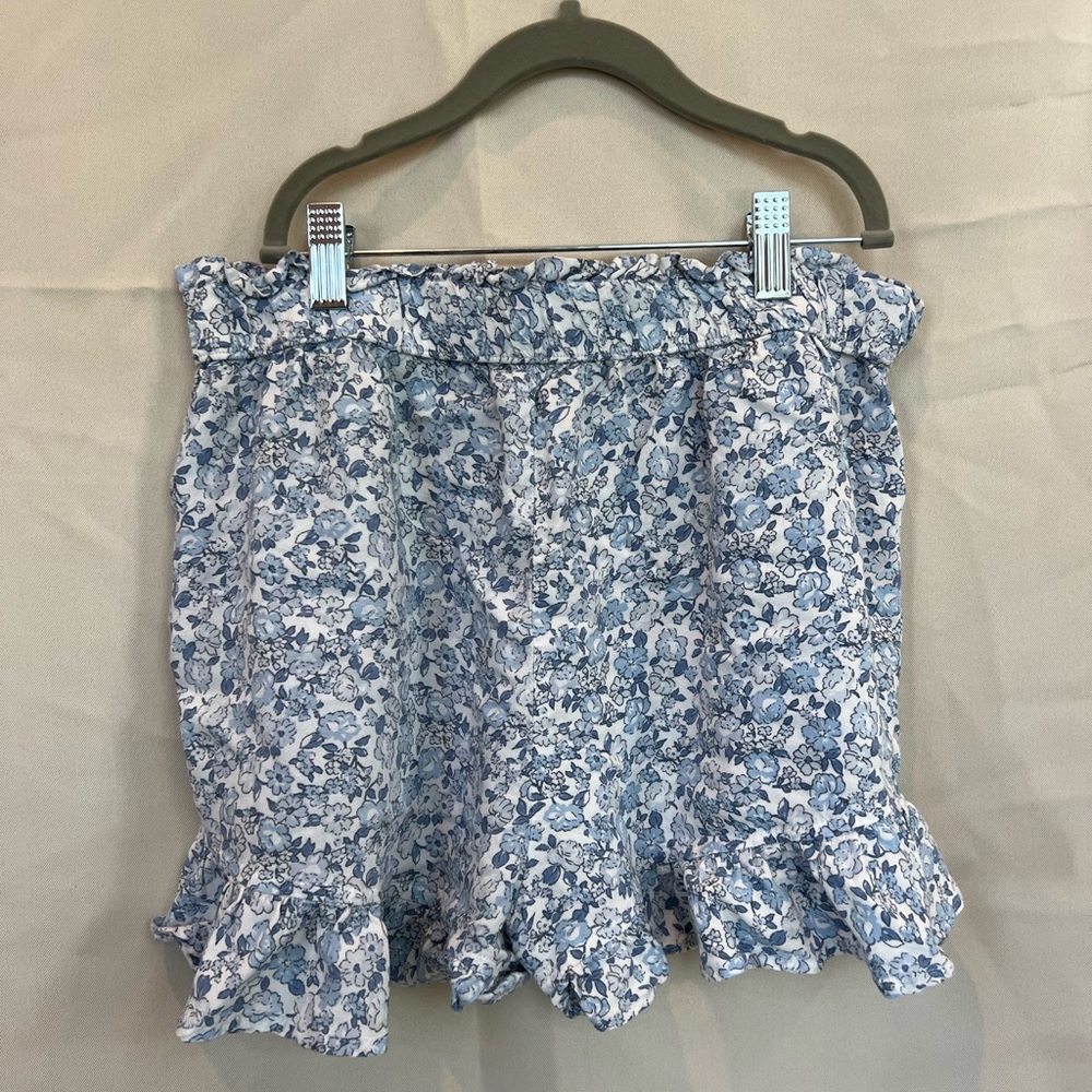 Hollister lightweight blue floral shorts